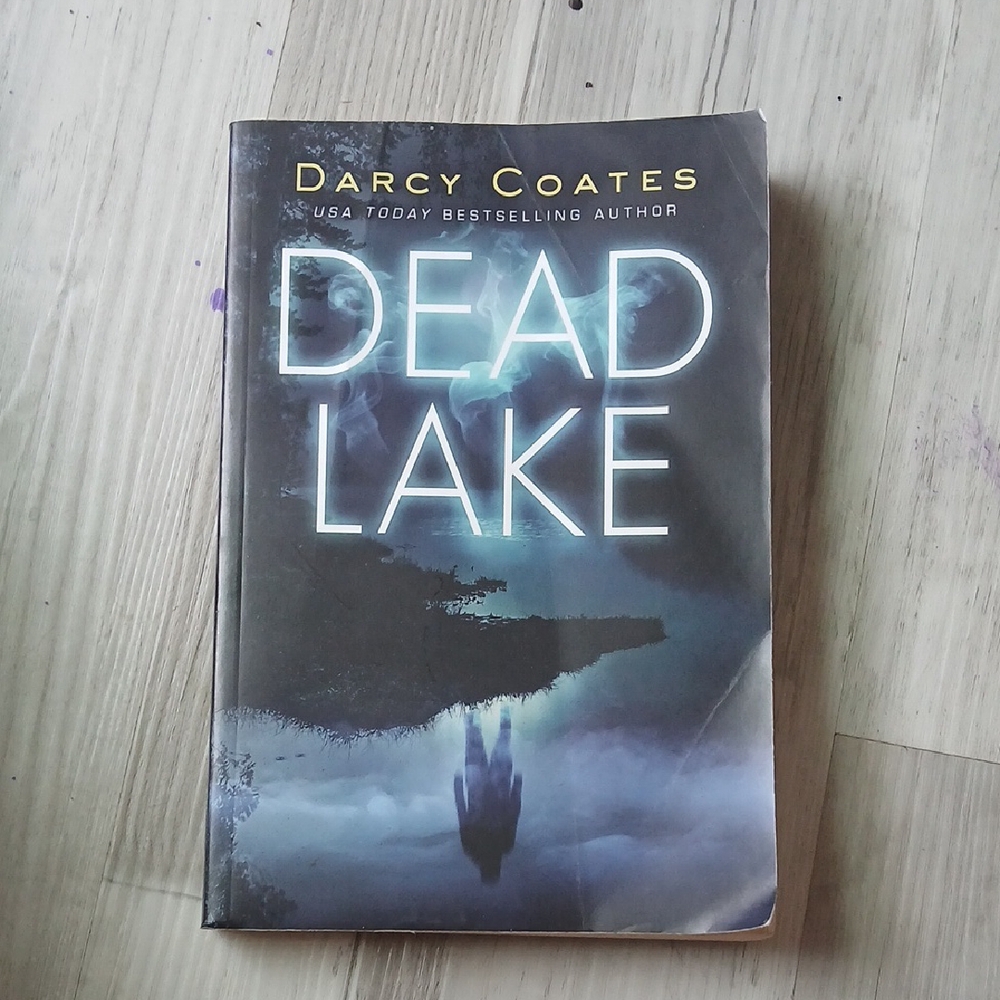 Dead Lake by Darcy Coates Book